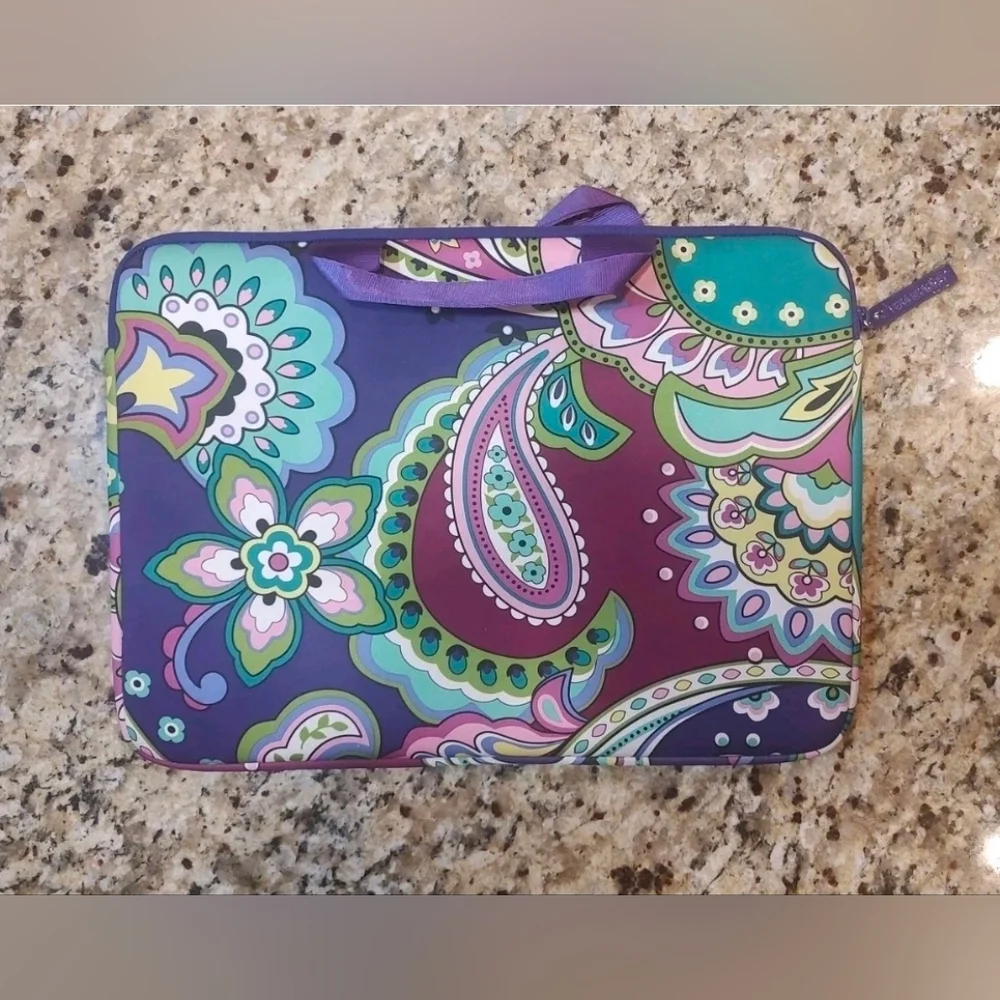 Vera Bradley 15
